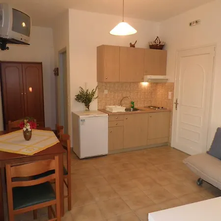 Giannikas Apartments Livadi  Room photo